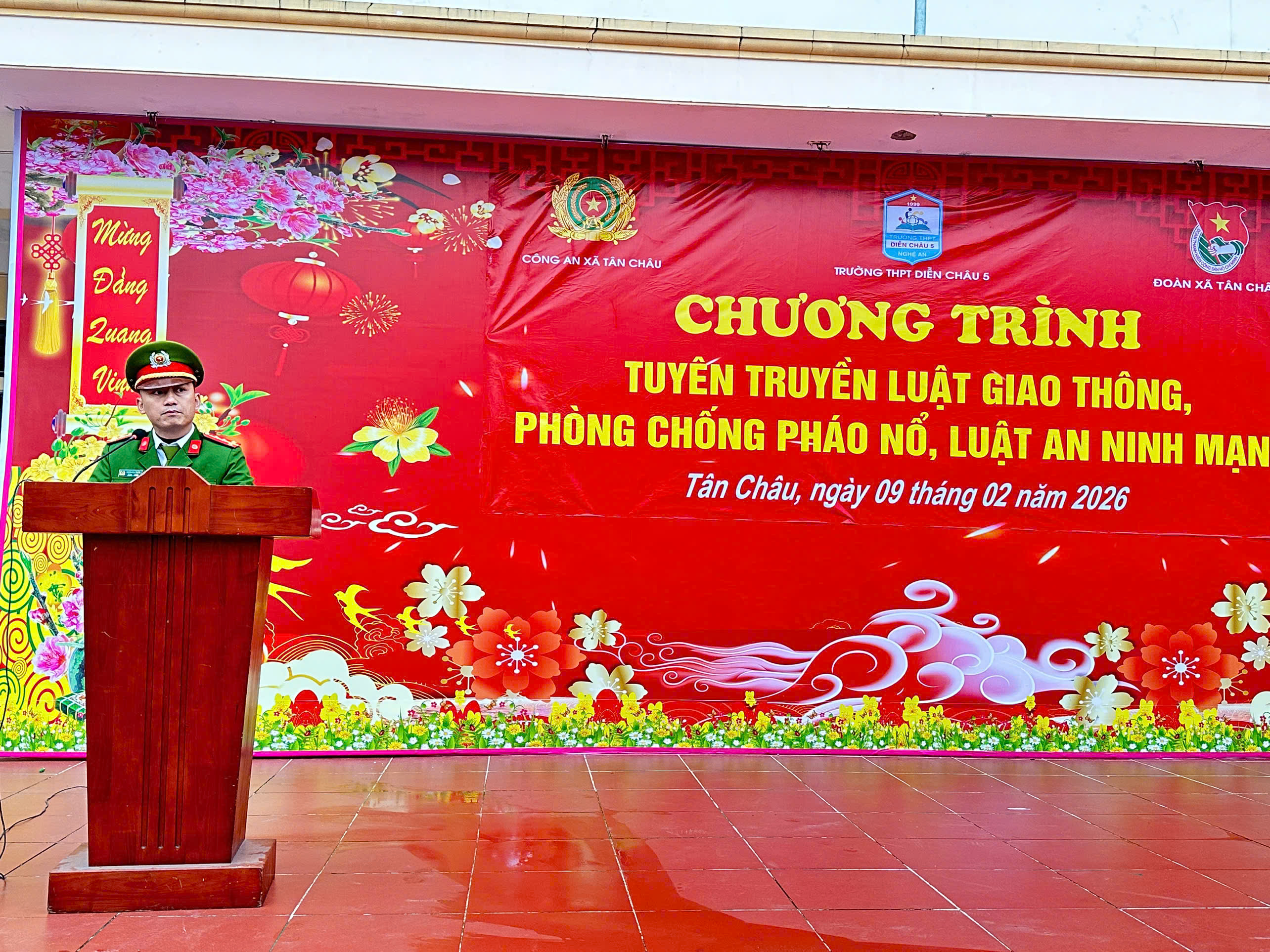 tuyen-truyen-phap-luat-luat-an-toan-giao-thong-phong-chong-phao-no-luat-an-ninh-mang-va-dam-bao-an-toan-dip-tet-nguyen-dan-2026